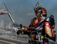 Gaim Kachidoki Arms wielding the Musou Saber