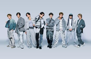 FANTASTICS LIVE TOUR 2022 “FAN FAN STEP” OFFICIAL LIVE