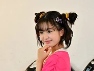 Miharu Oketani-Younger daughter