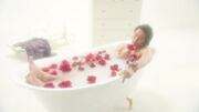 Heart in the tub