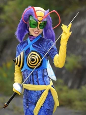Wasp Womam (Decade) holding the Wasp Fleuret