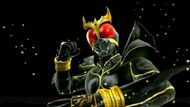 Kuuga Ultimate Form charging up his finisher attack.