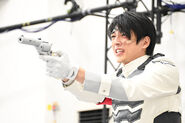 12 décembre 2021 Épisode 14 : Le Commandant est… un Deadman !? Scénariste : Kinoshita Hanta Réalisateur : Kamihoriuchi Kazuya