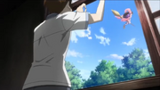 Keima letting Elsie off