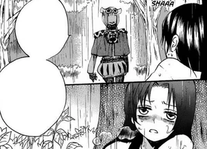 Kirakaburi acorrala a Nanami en el bosque lanzándole un dardo con veneno paralizante.