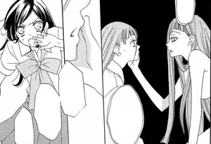 Kayako y su "Pseudo-Shikigami".