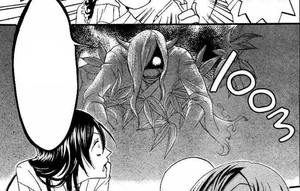 La bruja pillando a Nanami y Onikiri en su escondite.