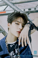 Jeno (Reload Rollin' ver) 1