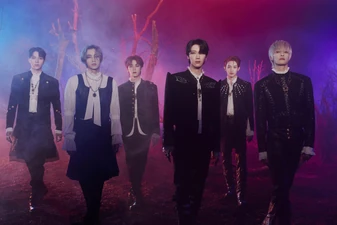 KUN, TEN, WINWIN, XIAOJUN, HENDERY, and YANGYANG promoting Phantom