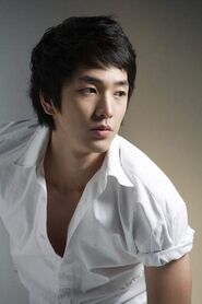 Lee Hyun-jin als Bo-Na's älterer Bruder