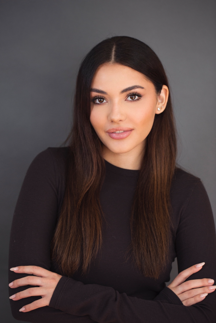 Atiana De La Hoya Kardashians Wiki Fandom