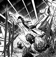 MangaAoshiAndOkinaBattle2.png (206 KB) Okina falling to the ground after an attack by Aoshi
