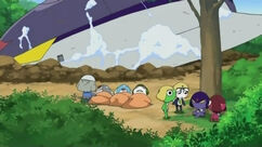 The Keroro Platoon helping the Garuru Platoon.