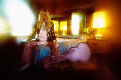 Olivia Bee/1 | Keshapedia | Fandom