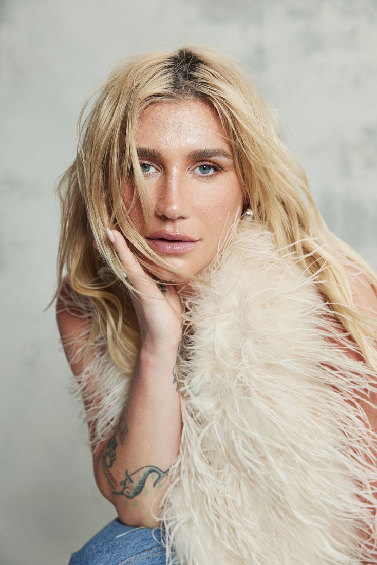 Kesha Reacts to THAT Pre-Fame The Simple Life Appearance 