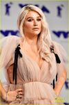 Kesha2017Vmas