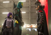 Kick-ass-2-chloe-grace-moretz-aaron-taylor-johnson-christopher-mintz-plasse.jpg (6.14 MB) Kick-Ass & The Motherfucker right before the battle begins