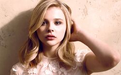 2 Chloe Grace Moretz.jpg