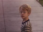 Macaulay-Culkin-My-Girl-1991-02-my-girl-1991-26395139-720-540