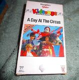 A Day at the Circus - Original VHS 2