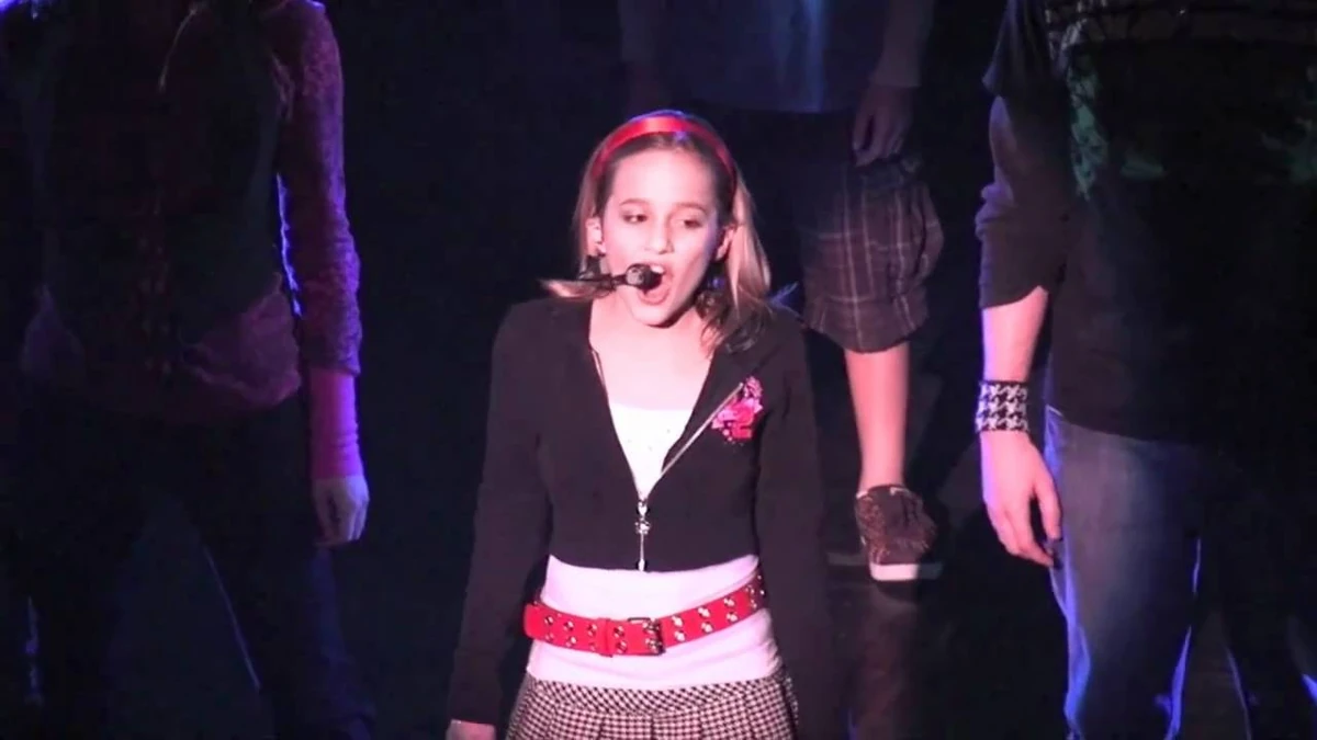 Mary Sarah Gross Kidz Bop Wiki Fandom