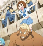 Mako cheering on Ryūko.