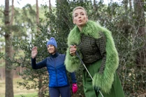 3x07-14 Dasha Villanelle golf.jpg (2.26 MB)