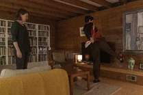 3x07-43 Carolyn ravages room.jpg (2.27 MB)