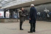 3x08-35 Eve Konstantin package.jpg (938 KB)