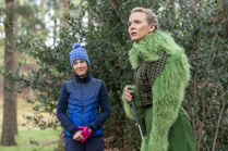 3x07-17 Dasha Villanelle golf