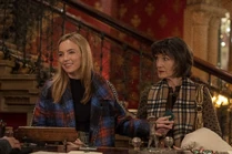 3x07-8 Villanelle Dasha hotel.jpg (1.83 MB)