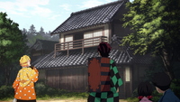 Zenitsu hears a sound coming from the mansion