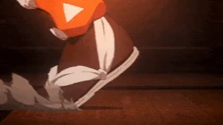 Зеницу использует первый стиль дыхания грома, чтобы убить Демона с языком.