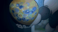 Gyokko uses water streams to attack Hotaru.