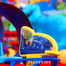 Fluffy jet cheap toys surprise eggs
