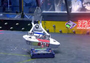 Tánshè's flipper is broken by Iron Scrap