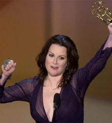 265733-megan-mullally-319