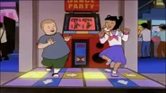 S6E22-Bobby-Dancing-JapaneseGirl.jpg (81 KB)