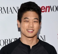 Ki Hong Lee