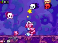 Un Kráneo, un Kráneo blanco atacando y un Kráneo rojo.