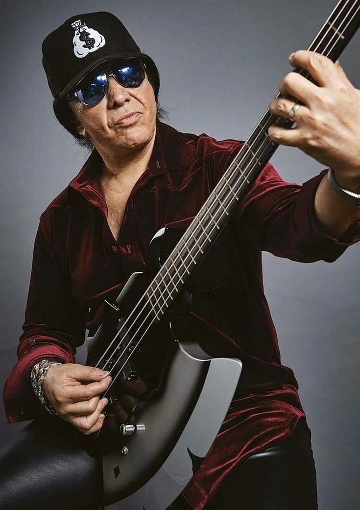 洋楽 KISS GENE SIMMONS file.jpg