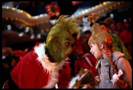 https://static.wikia.nocookie.net/kleckner/images/1/10/How-the-grinch-stole-christmas-18-jim-carrey-taylor-momsen-cindy-lou-who-the-grinch.jpg/revision/latest/scale-to-width-down/450?cb=20110214222025