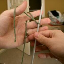 How to Knit - Absolute Beginner Knitting, Lesson 1 - Even if You're  Clueless! 