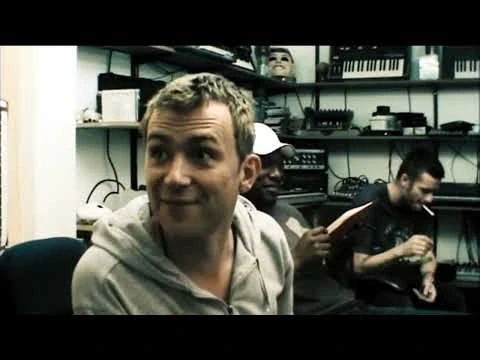 Gorillaz_Go_Bananaz_(Snakes_And_Ladders_Scene)_-4K-