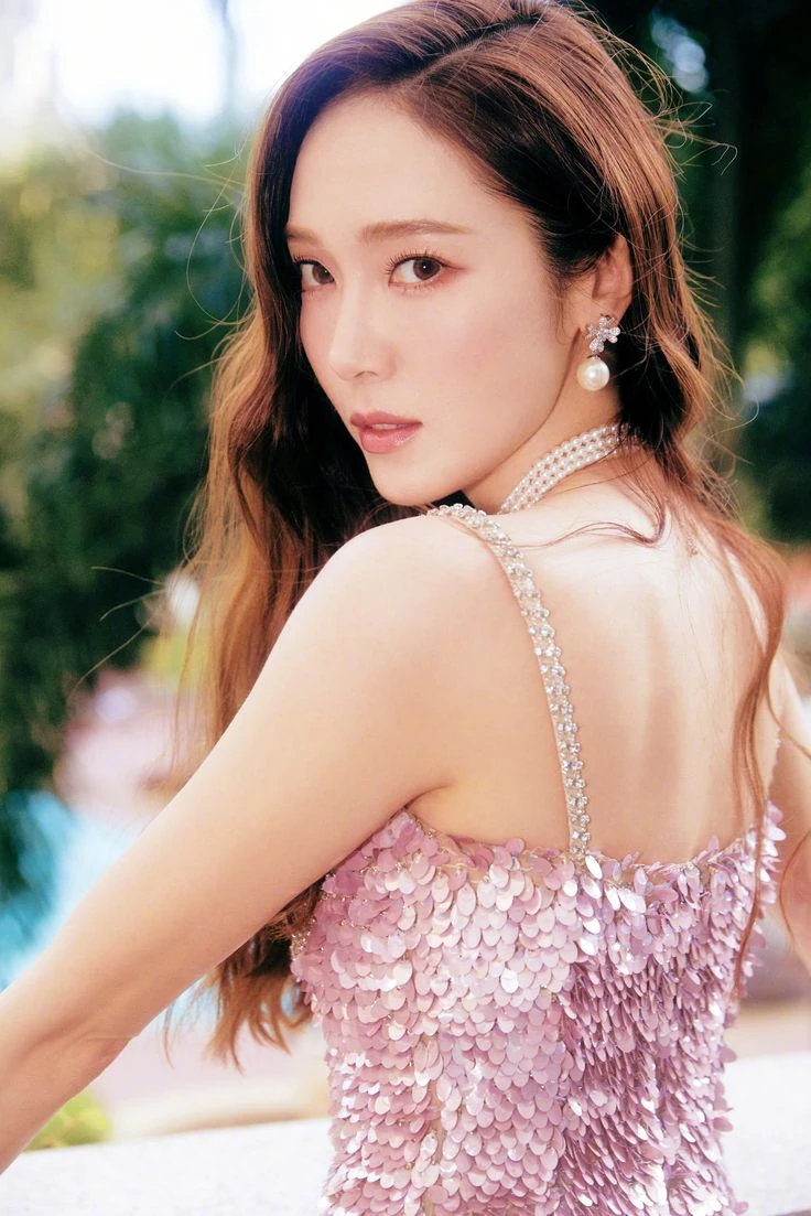 NORA (MOOZ CEO) KPop Fanon Fandom Wiki Fandom