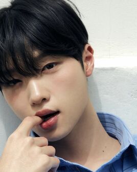 Hyuneo profile
