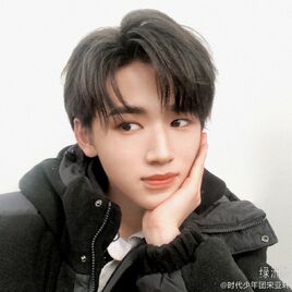 Huang Zihao HQ Ent. Trainee Prompt