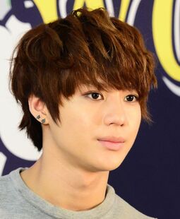 Shinee-taemin-votes-for-the-first-time-i-feel-responsible