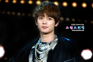 Shining-SHINee-s-Minho-mizu-gaaralover101-25972070-1300-863