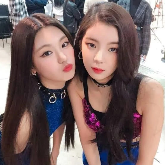 Yeji X Lia Itzy Todos Los Ships De Kpop Habidos Por Haber Wiki Fandom